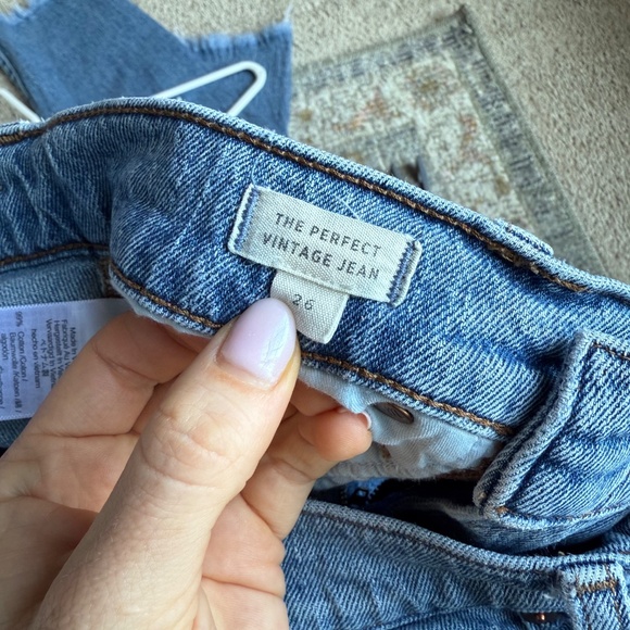 Madewell Perfect Vintage Jean | Cropped Distressed Hem | Size 26 - Picture 4 of 4